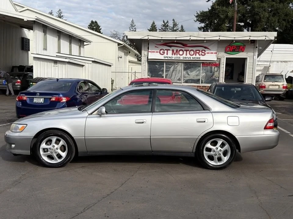 2000 Lexus ES 3rd Gen - Image 2 of 20