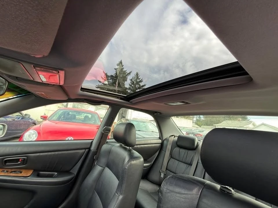 2000 Lexus ES 3rd Gen - Image 17 of 20