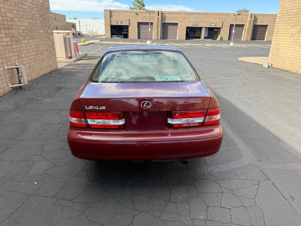 2000 Lexus ES 3rd Gen - Image 6 of 13