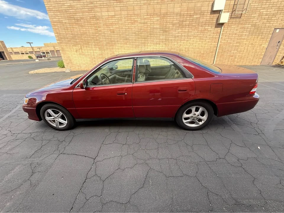 2000 Lexus ES 3rd Gen - Image 4 of 13