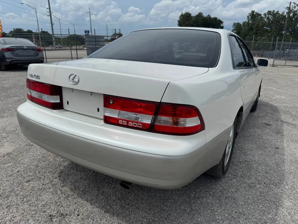 2000 Lexus ES 3rd Gen - Image 5 of 20