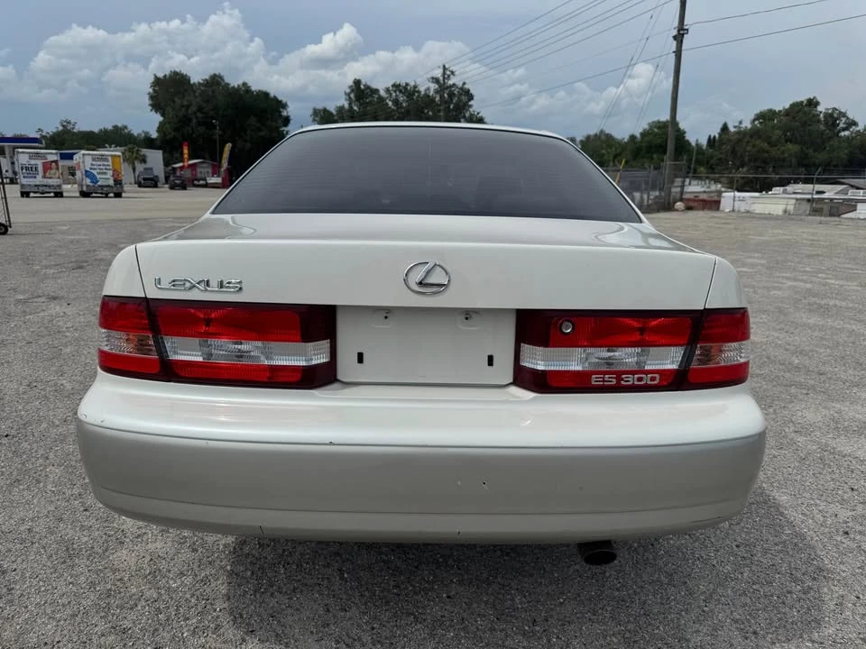 2000 Lexus ES 3rd Gen - Image 4 of 20