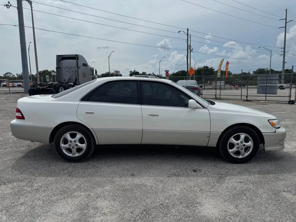 2000 Lexus ES 3rd Gen - Image 6 of 20