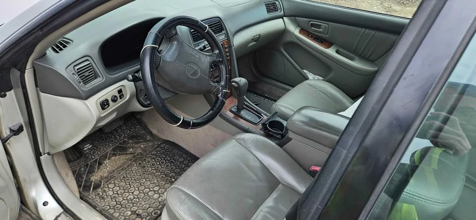 2000 Lexus ES 3rd Gen - Image 4 of 10