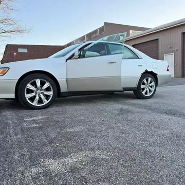 2000 Lexus ES 300