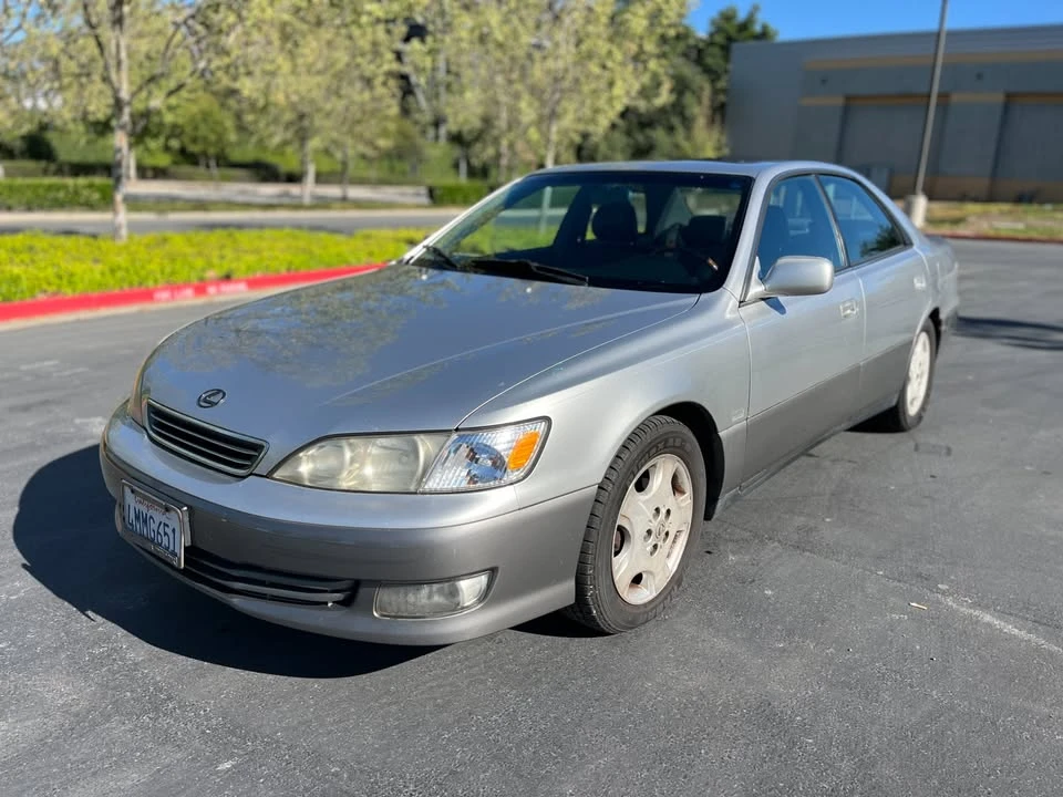 2000 Lexus ES 3rd Gen - Image 3 of 20