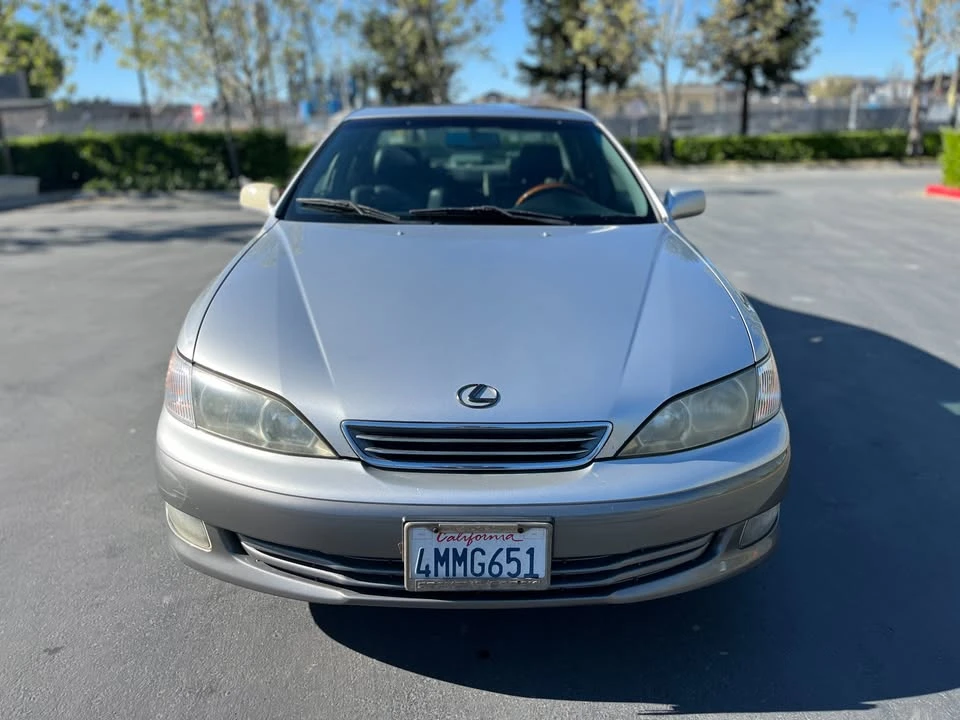 2000 Lexus ES 3rd Gen - Image 2 of 20