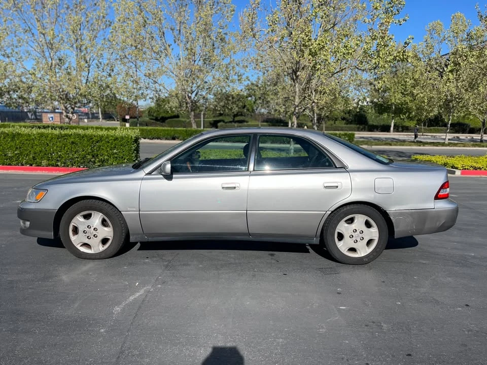 2000 Lexus ES 3rd Gen - Image 5 of 20