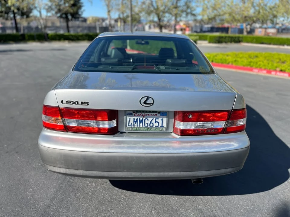 2000 Lexus ES 3rd Gen - Image 8 of 20