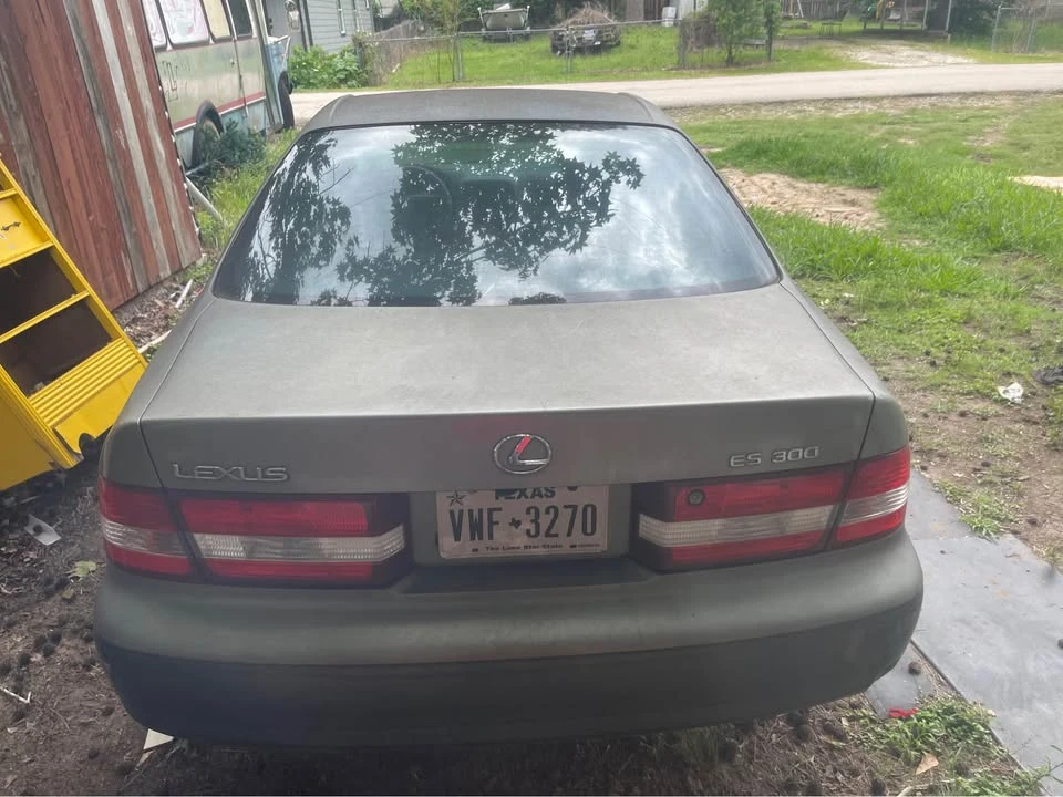 2000 Lexus ES 3rd Gen - Image 4 of 5