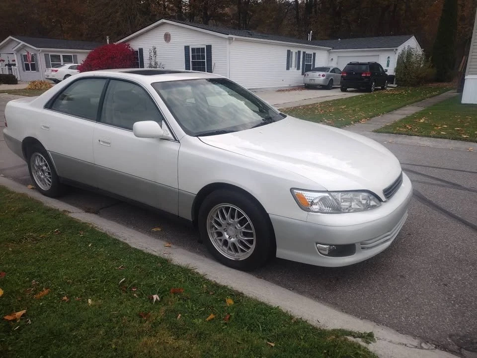 2000 Lexus ES 3rd Gen - Image 4 of 7