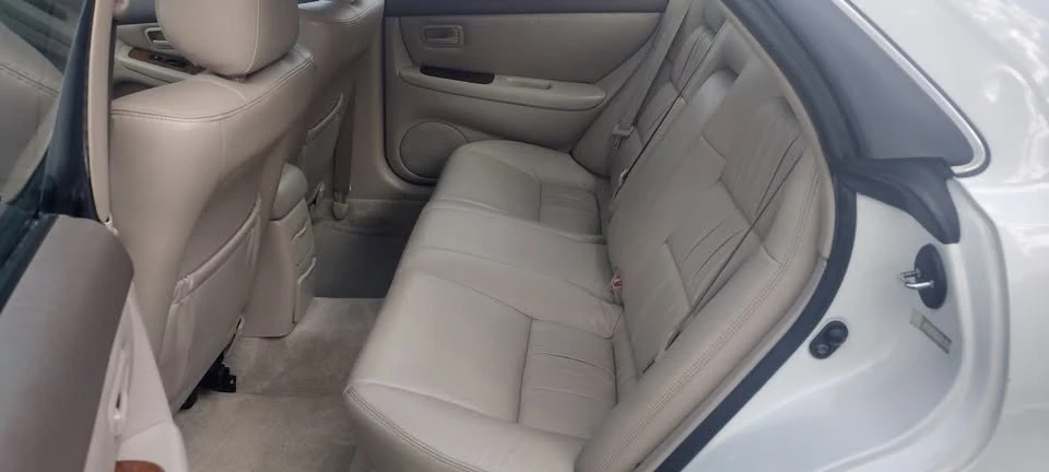 2000 Lexus ES 3rd Gen - Image 6 of 7