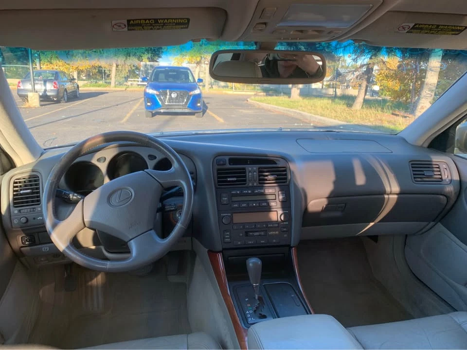 2000 Lexus GS 2nd Gen - Image 7 of 9