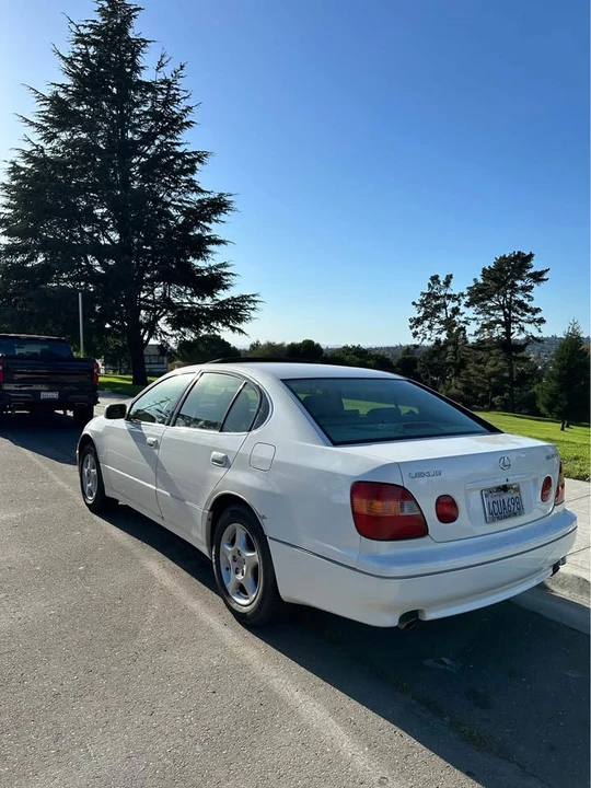 2000 Lexus GS 2nd Gen - Image 2 of 6