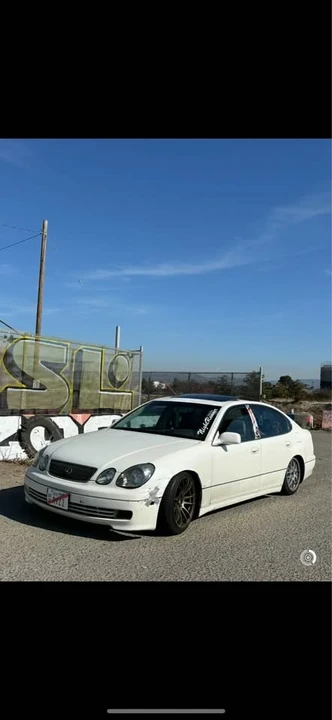 2000 Lexus GS 2nd Gen - Image 6 of 11