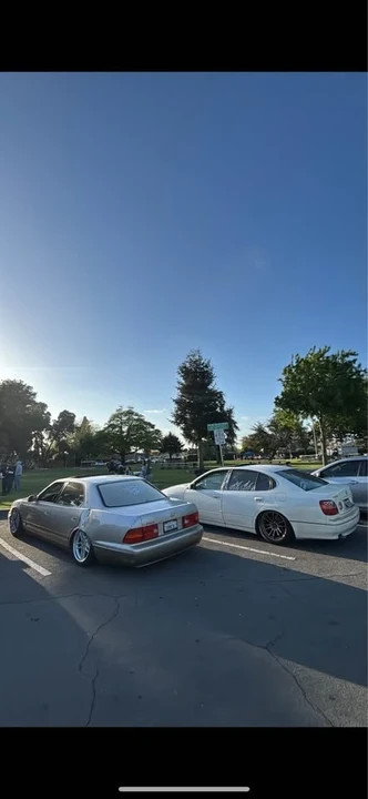 2000 Lexus GS 2nd Gen - Image 9 of 11