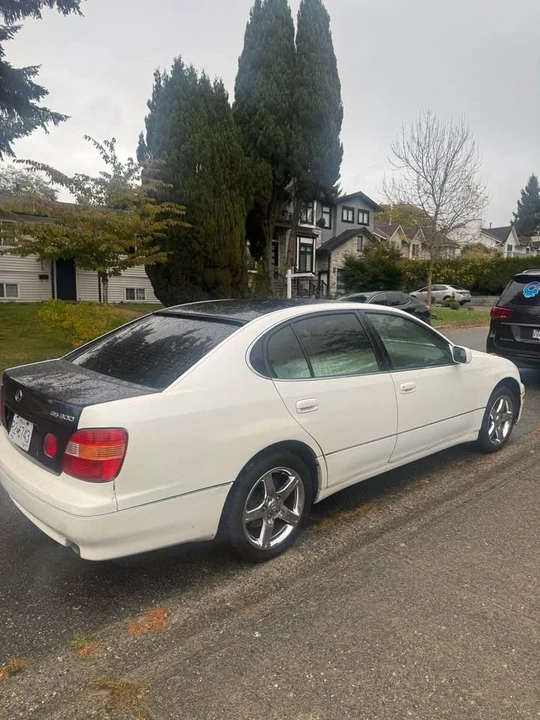 2000 Lexus GS 2nd Gen - Image 2 of 5