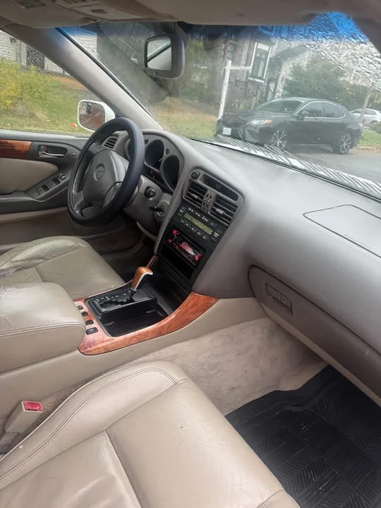 2000 Lexus GS 2nd Gen - Image 3 of 5