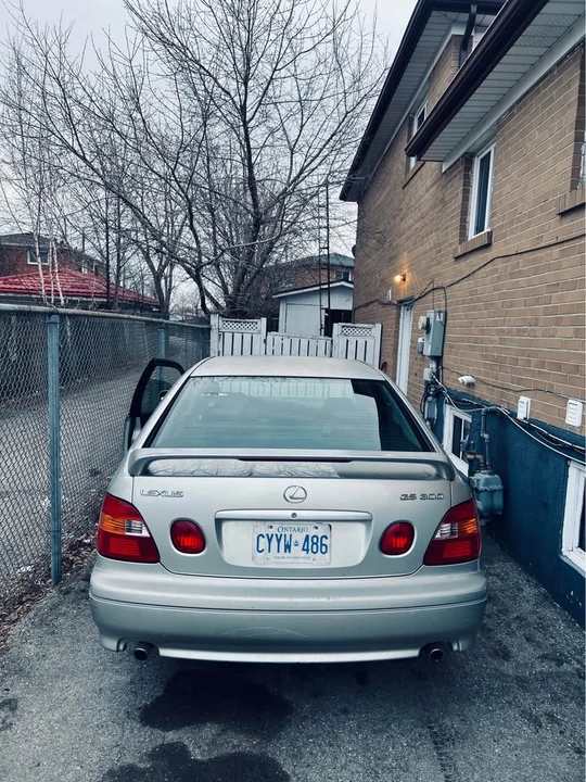 2000 Lexus GS 2nd Gen - Image 12 of 12
