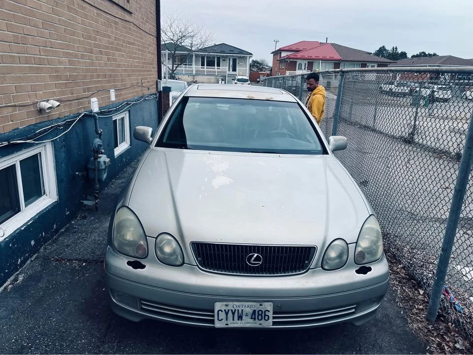 2000 Lexus GS 2nd Gen - Image 9 of 12