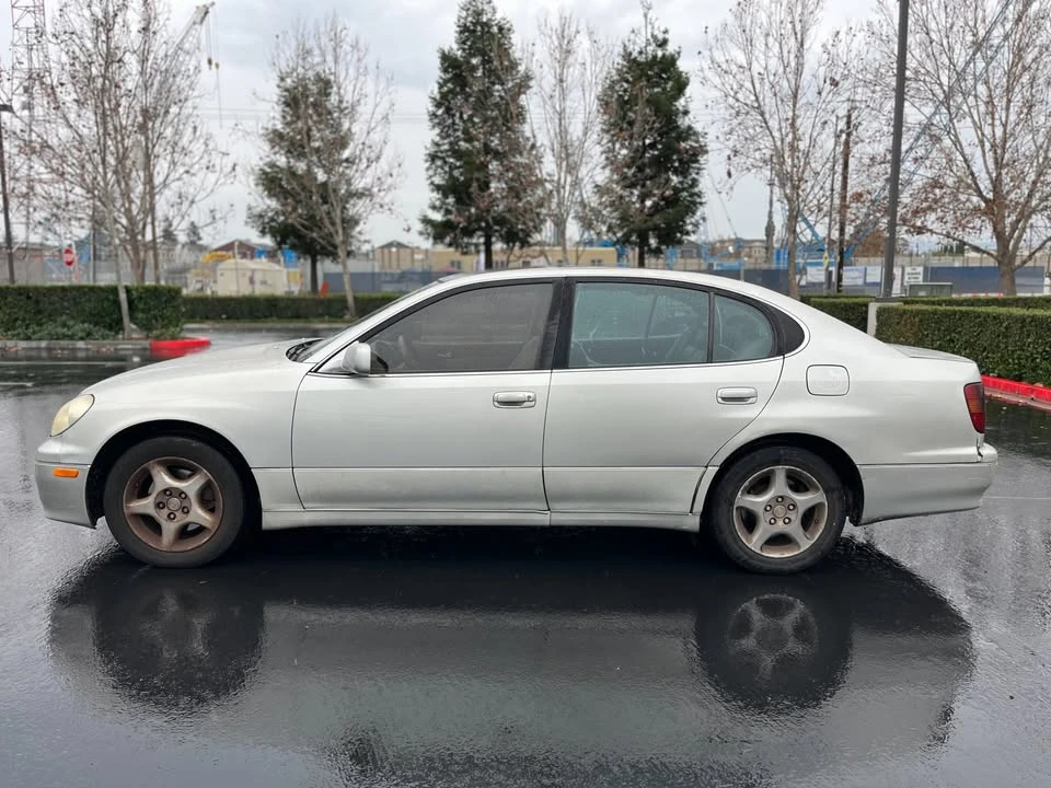 2000 Lexus GS 2nd Gen - Image 4 of 14