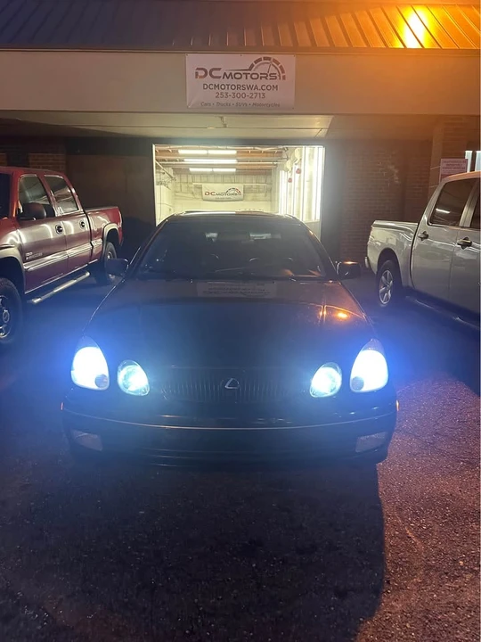 2000 Lexus GS 2nd Gen - Image 15 of 16