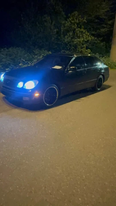 2000 Lexus GS 2nd Gen - Image 14 of 16