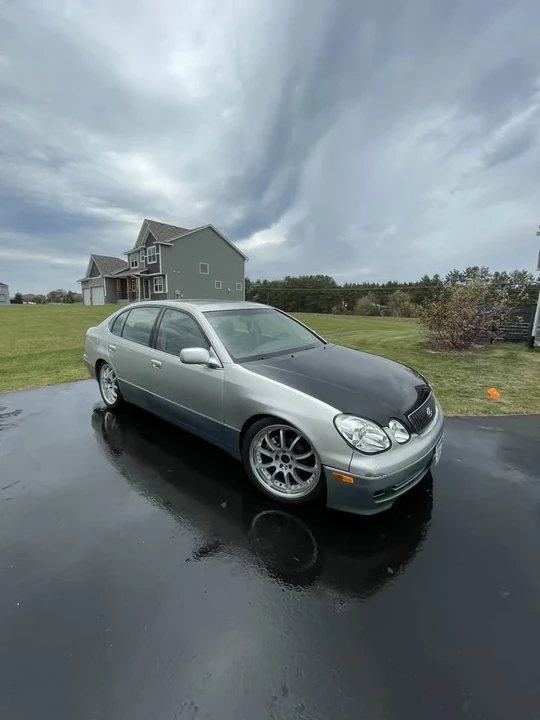 2000 Lexus GS 2nd Gen - Image 3 of 10