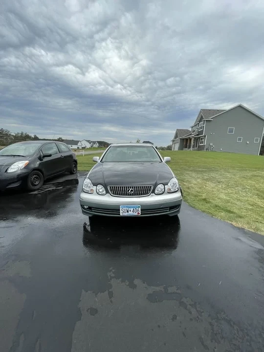 2000 Lexus GS 2nd Gen - Image 5 of 10