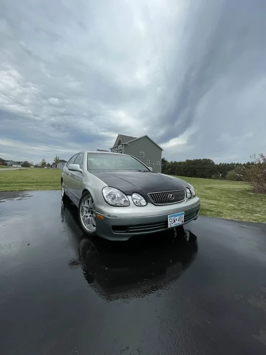 2000 Lexus GS 2nd Gen - Image 2 of 10