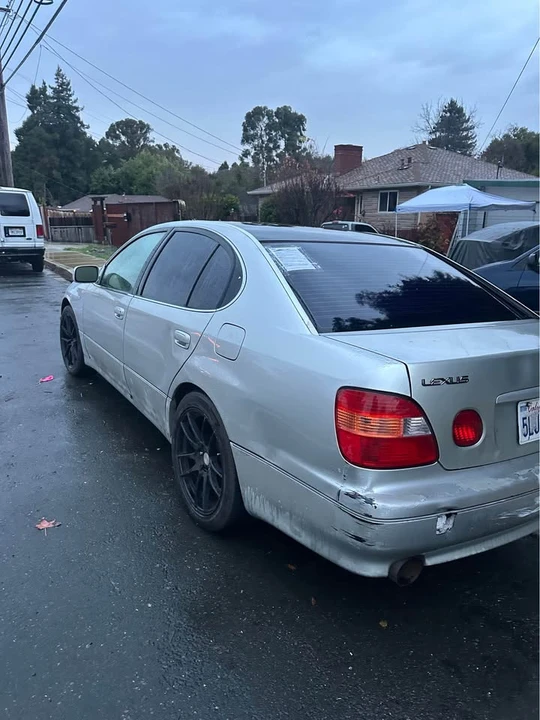 2000 Lexus GS 2nd Gen - Image 4 of 4