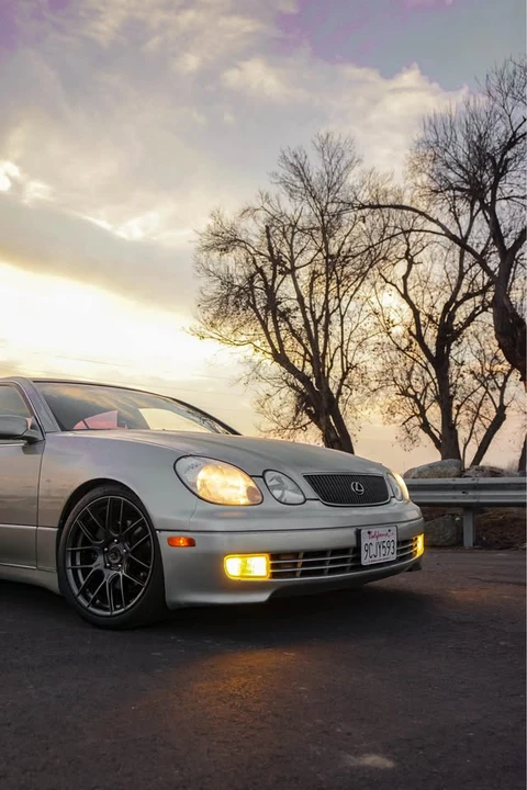 2000 Lexus GS 2nd Gen - Image 2 of 4