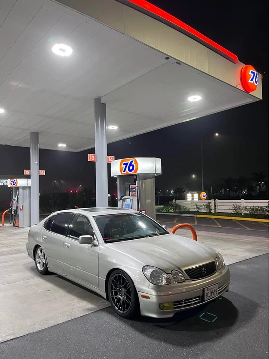 2000 Lexus GS 2nd Gen - Image 3 of 4