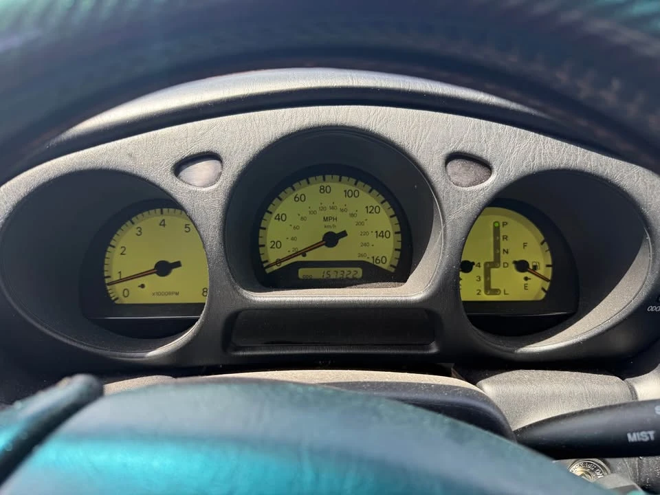 2000 Lexus GS 2nd Gen - Image 8 of 16