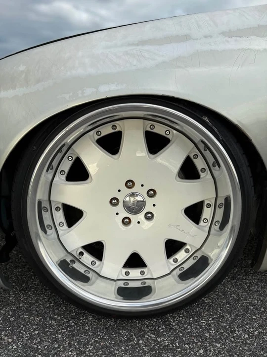 2000 Lexus GS 2nd Gen - Image 5 of 12