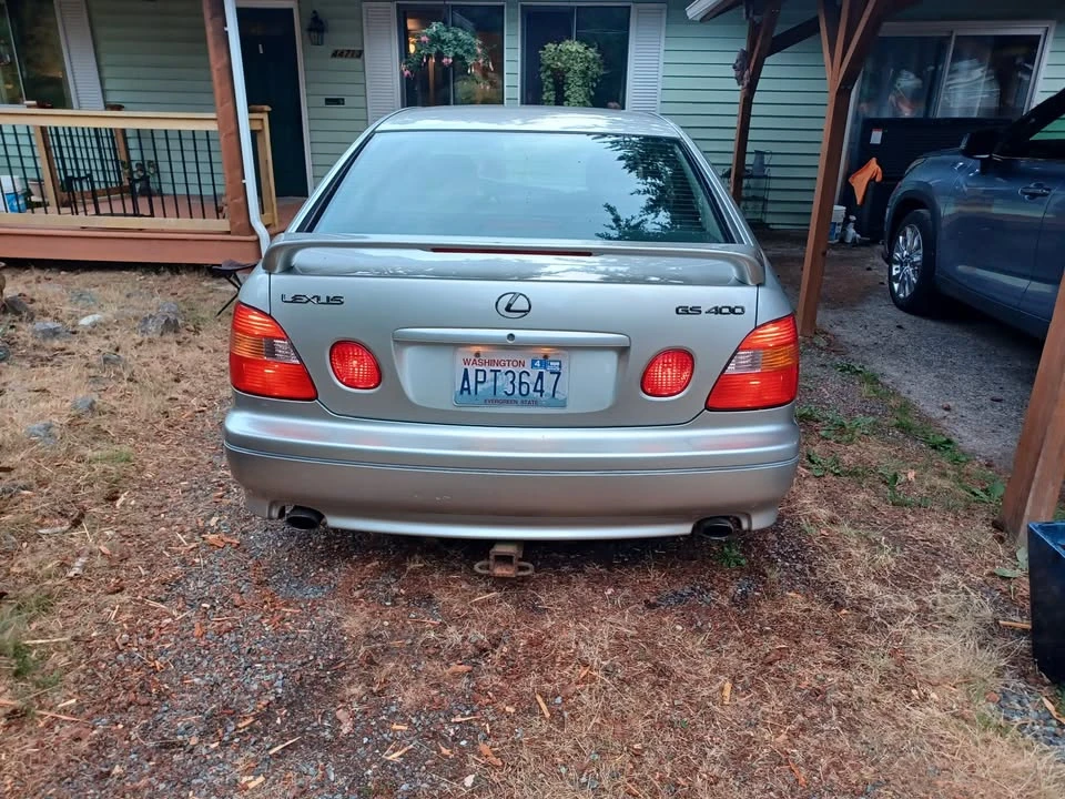 2000 Lexus GS 2nd Gen - Image 2 of 8
