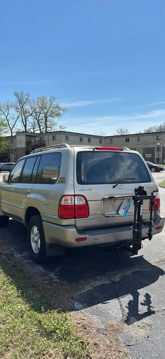 2000 Lexus LX 2nd Gen - Image 4 of 5