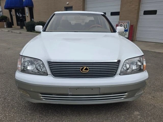 2000 Lexus LS 2nd Gen - Image 2 of 20