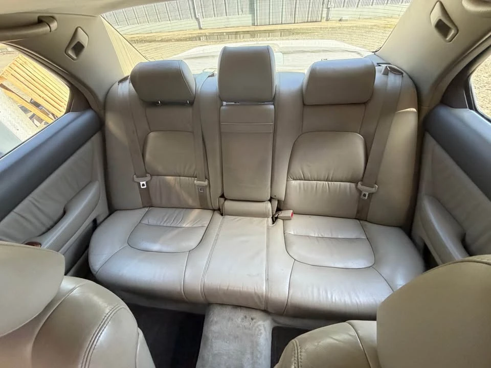 2000 Lexus LS 2nd Gen - Image 5 of 8