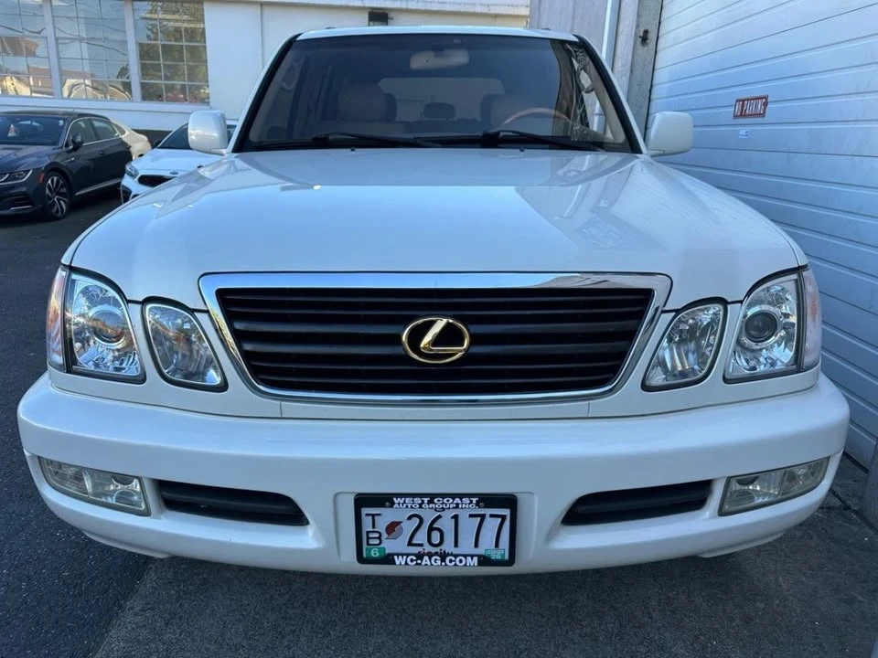 2000 Lexus LX 1st Gen - Image 3 of 19