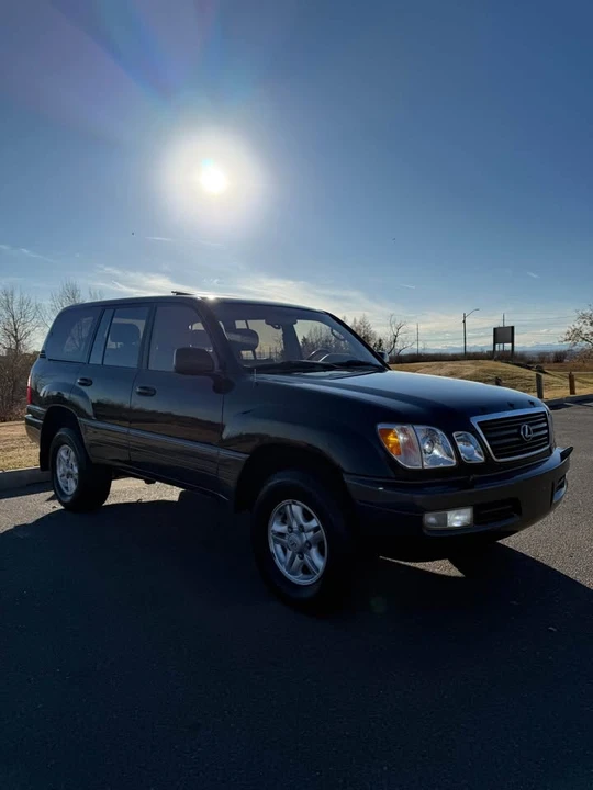 2000 Lexus LX 2nd Gen - Image 3 of 19