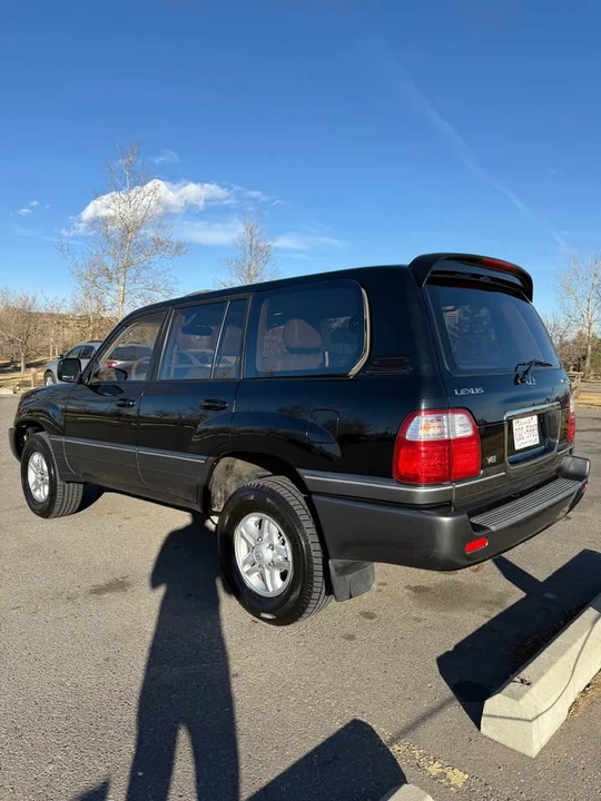 2000 Lexus LX 2nd Gen - Image 6 of 19