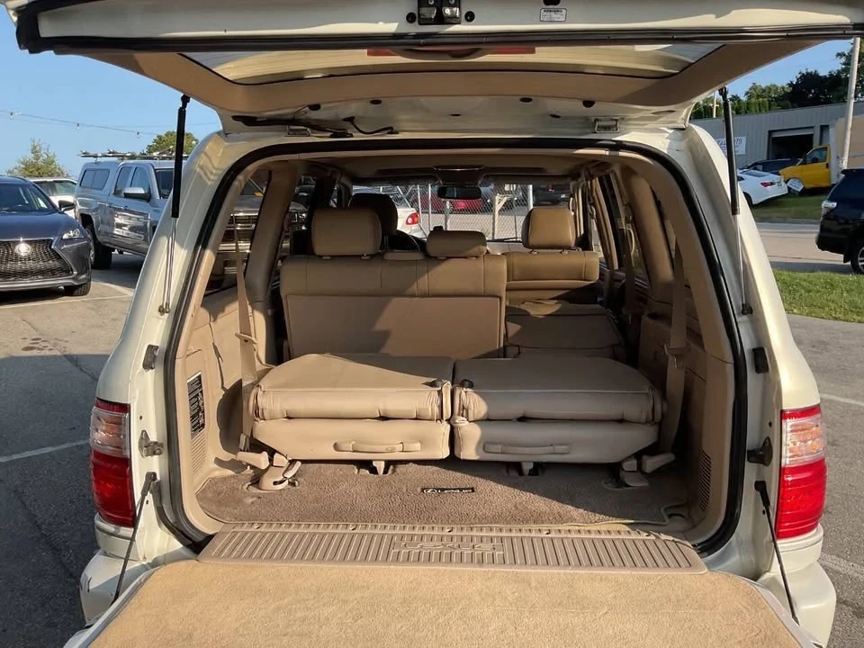 2000 Lexus LX 2nd Gen - Image 10 of 20