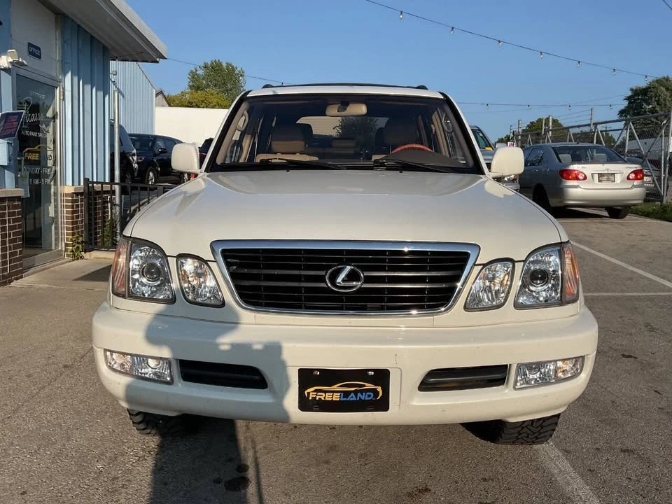 2000 Lexus LX 2nd Gen - Image 2 of 19