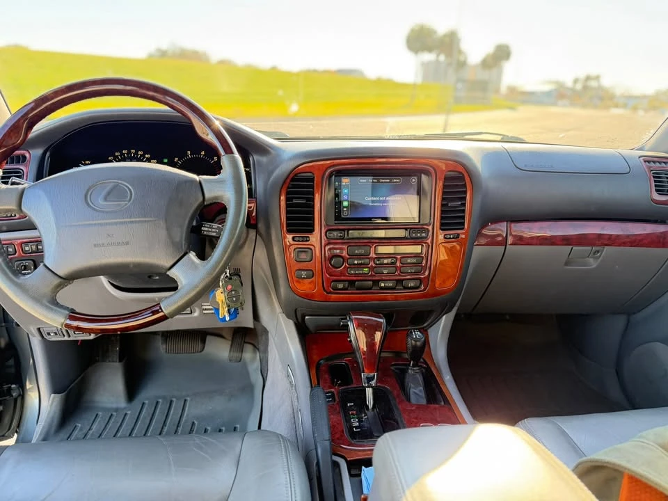 2000 Lexus LX 2nd Gen - Image 8 of 20