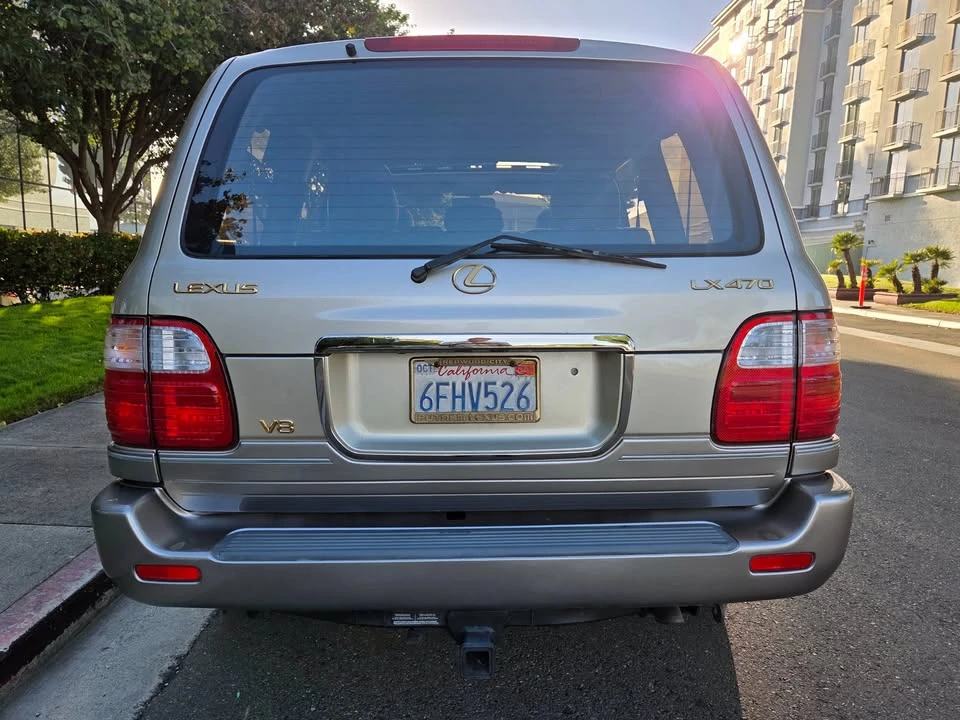 2000 Lexus LX 2nd Gen - Image 7 of 19
