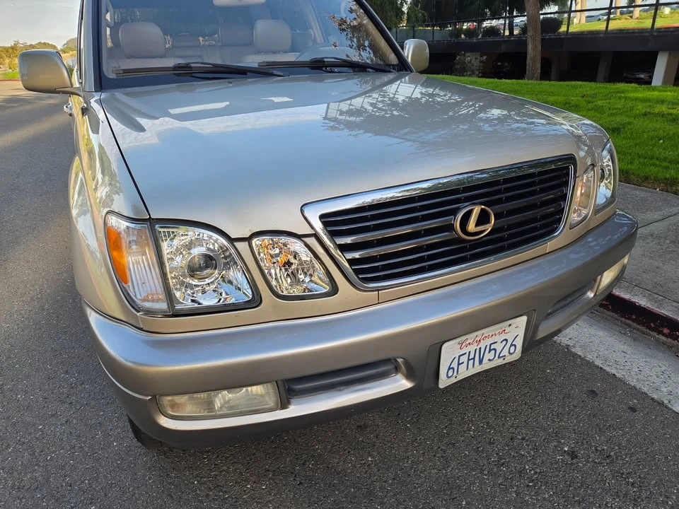 2000 Lexus LX 2nd Gen - Image 6 of 19