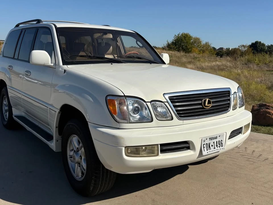2000 Lexus LX 2nd Gen - Image 6 of 12