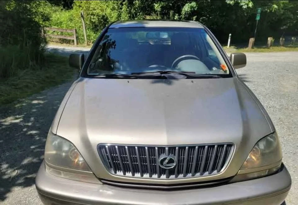 2000 Lexus RX 1st Gen - Image 3 of 13
