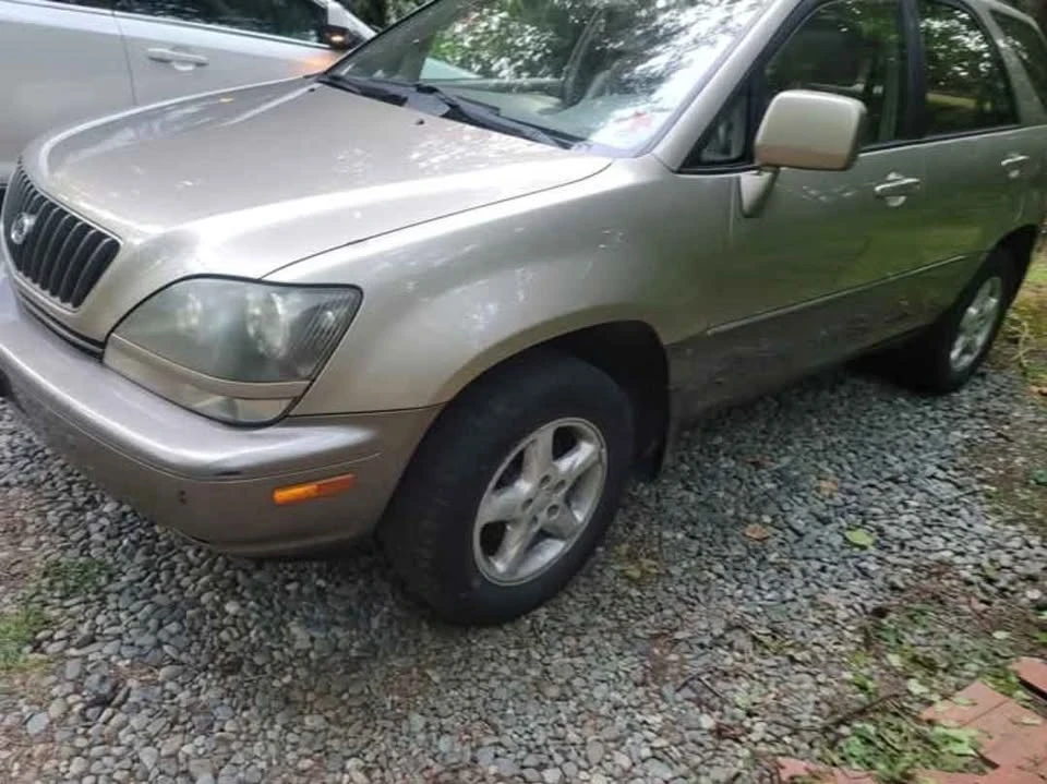 2000 Lexus RX 1st Gen - Image 13 of 13